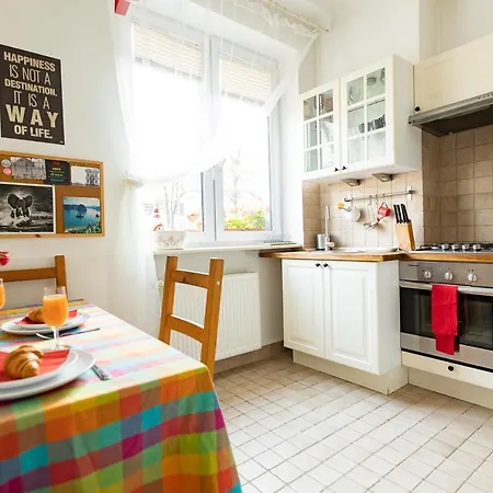 Bright And Cosy Plac Zbawiciela *